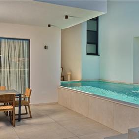 Selection of 5 bedroom seafront villas with pool on Ciovo near Trogir, sleeps 10
